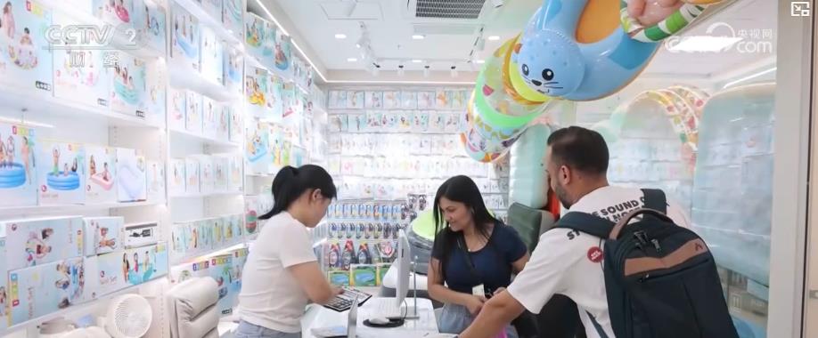 雷竞技app户外亲水活动不断升温 带动水上运动装备市场产销两旺(图5)